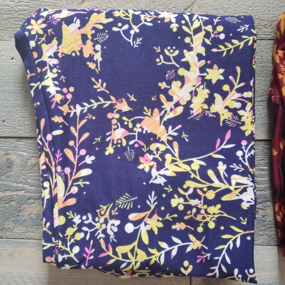 Lot of 3 Pairs of OS LuLaRoe Leggings - Picture 2 of 4